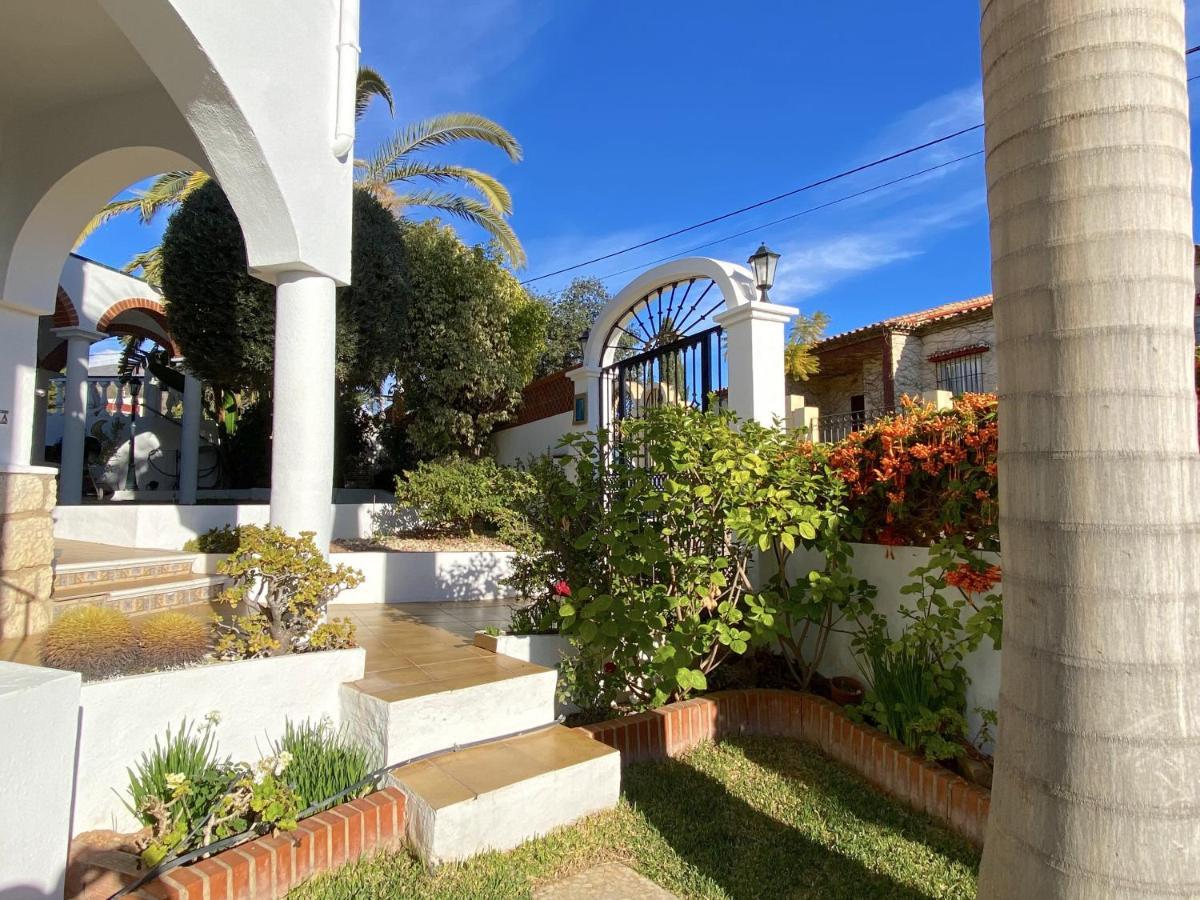Villa Sandra Al Fresco Apartment Нерха Экстерьер фото